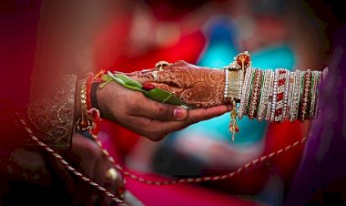 மனைவி எப்படி இருக்க வேண்டும் ?
